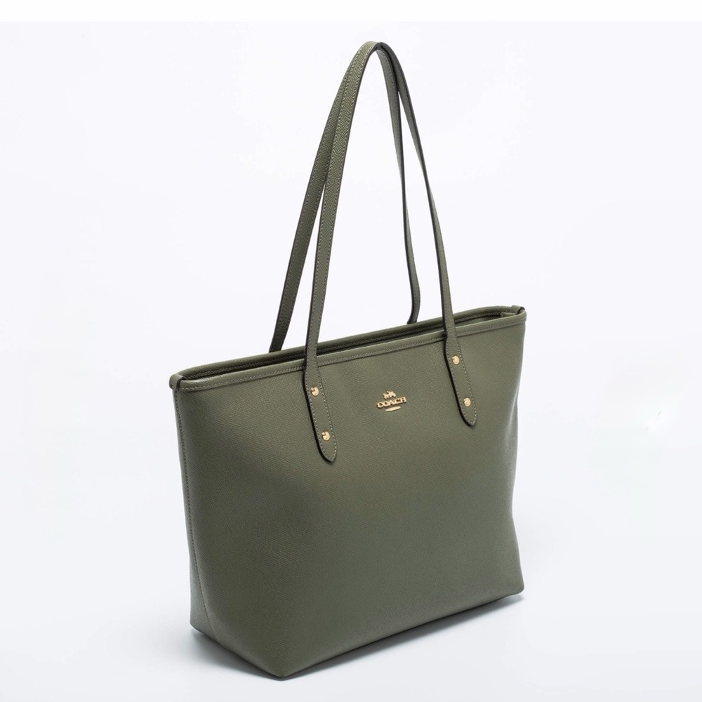 Coach Top Zip tote bag in green with wallet and bunny charm - Picture 4 of 15